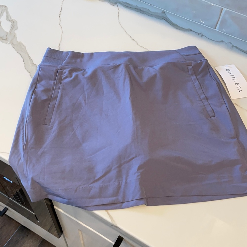 NEW WITH TAGS! Athleta “Brooklyn 16” Skort”
